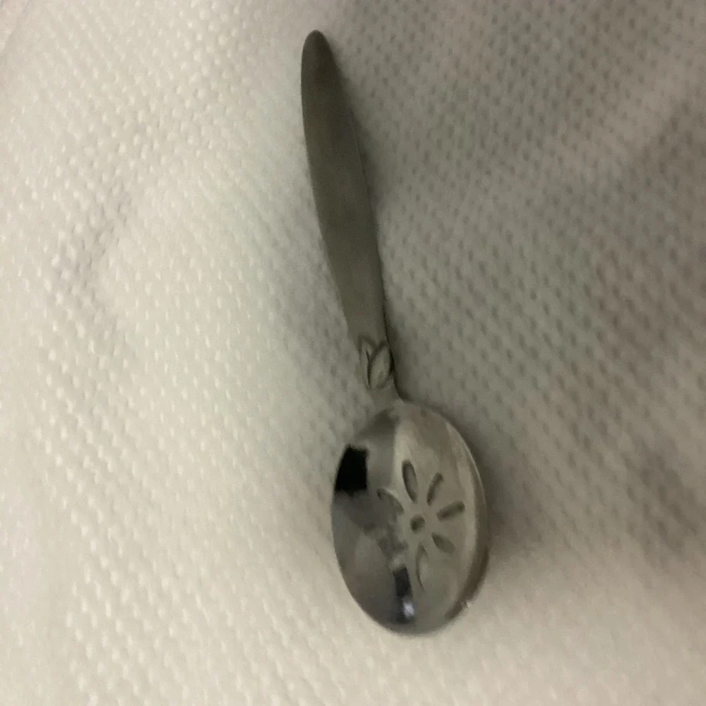 Pfaltzgraff Pistachio 18/0 Stainless Slotted Serving Spoon Floral Pierced‎ Bowl